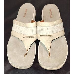 SPERRY TOP-SIDER GET WET WOMEN FLIP FLOPS SZ. 9M Cream colored